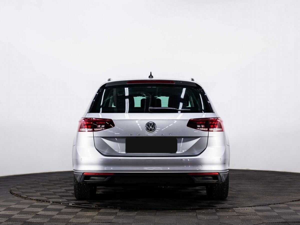 Купить Volkswagen Passat с пробегом. Фото: #4