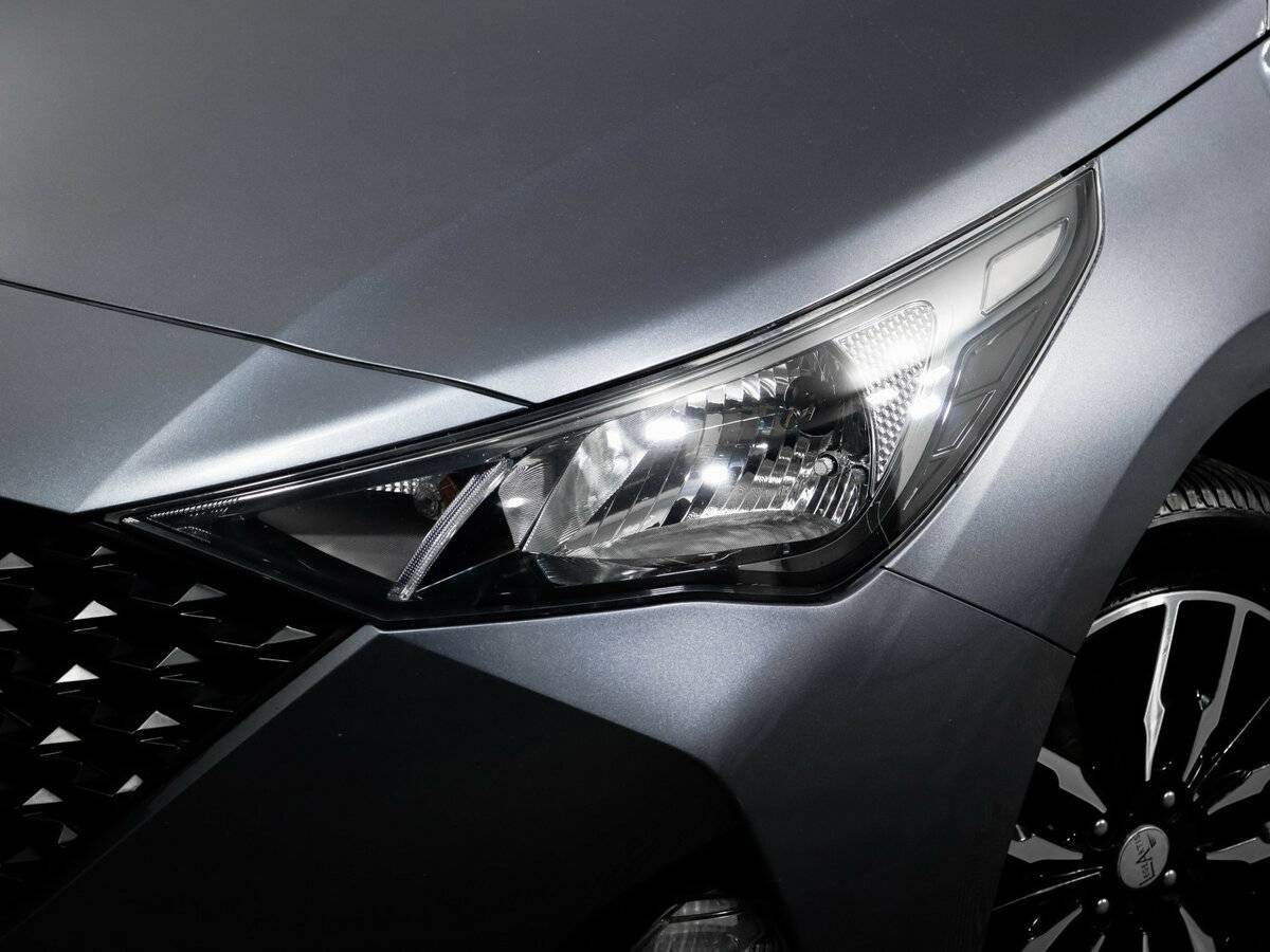 Купить Hyundai Solaris с пробегом. Фото: #11