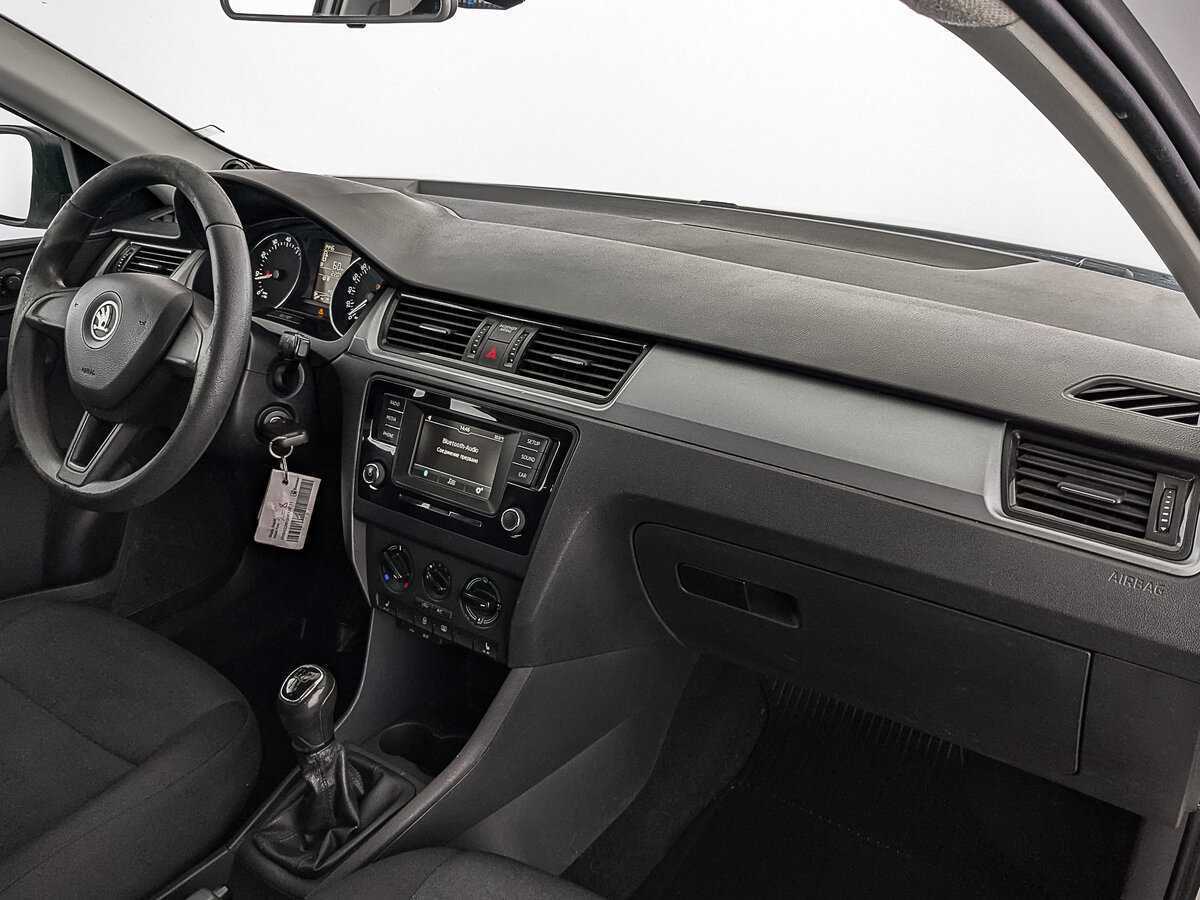 Купить Skoda Rapid с пробегом. Фото: #10
