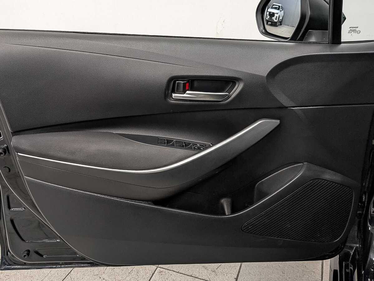 Купить Toyota Corolla с пробегом. Фото: #18