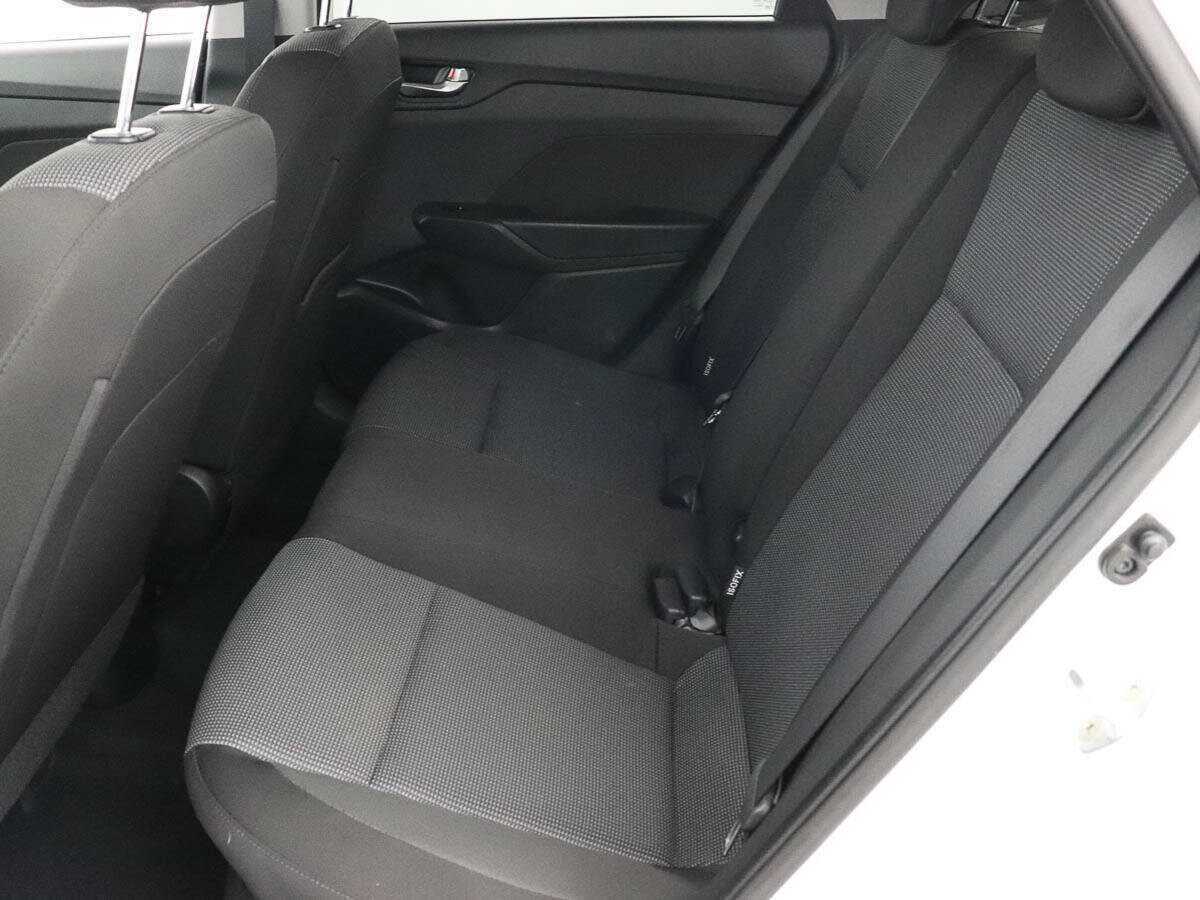 Купить Hyundai Solaris с пробегом. Фото: #8