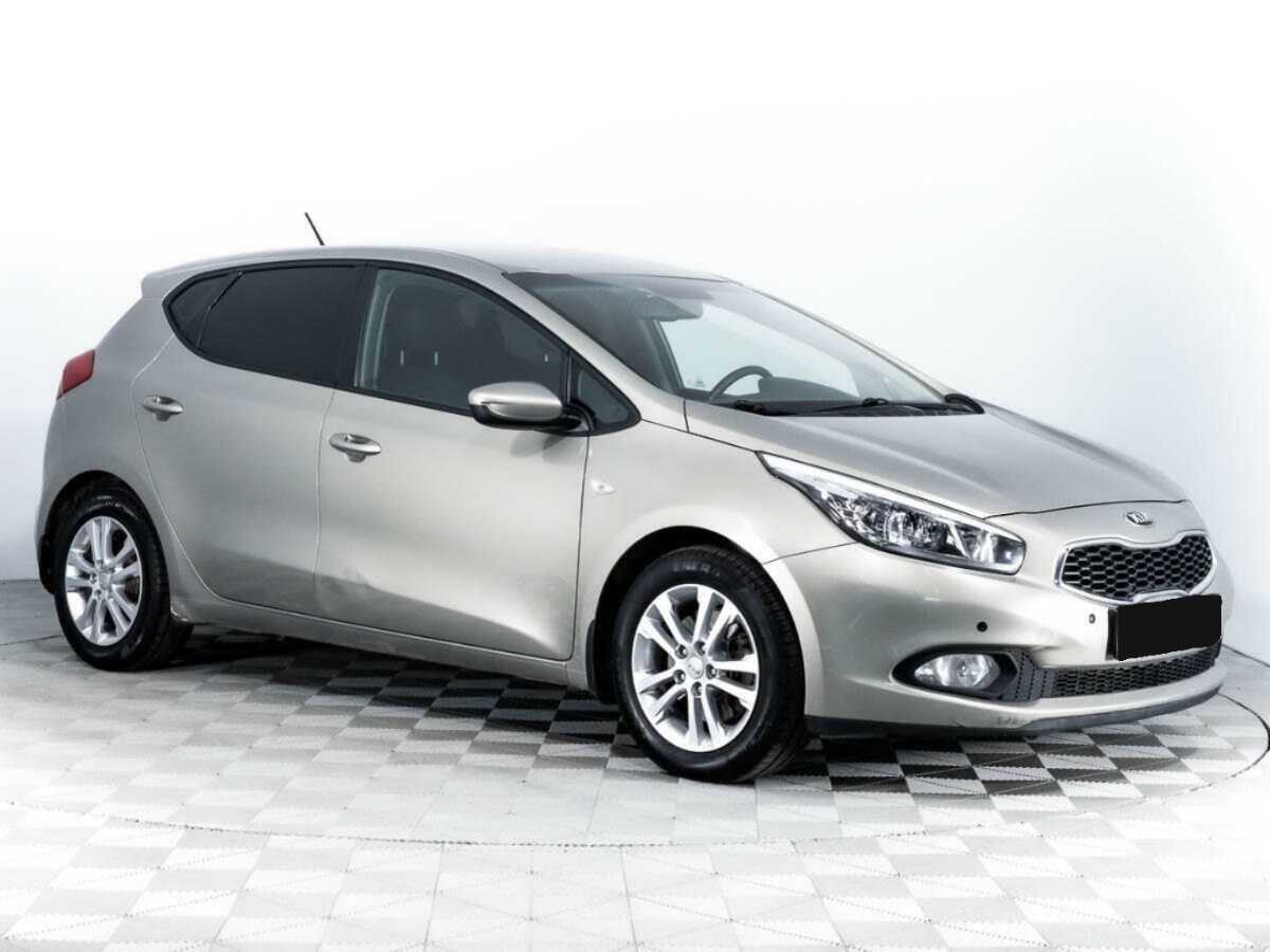 Купить Kia Ceed с пробегом. Фото: #2