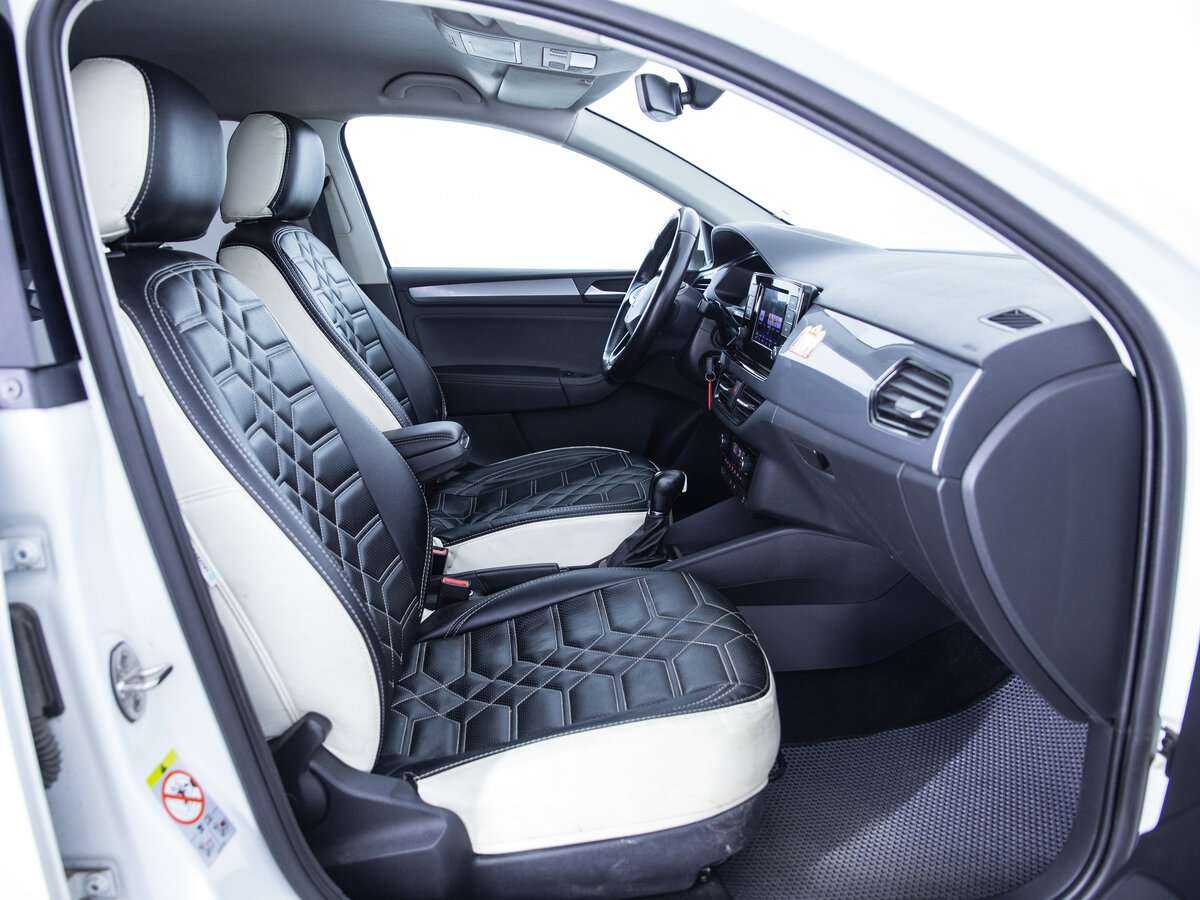 Купить Volkswagen Polo с пробегом. Фото: #6