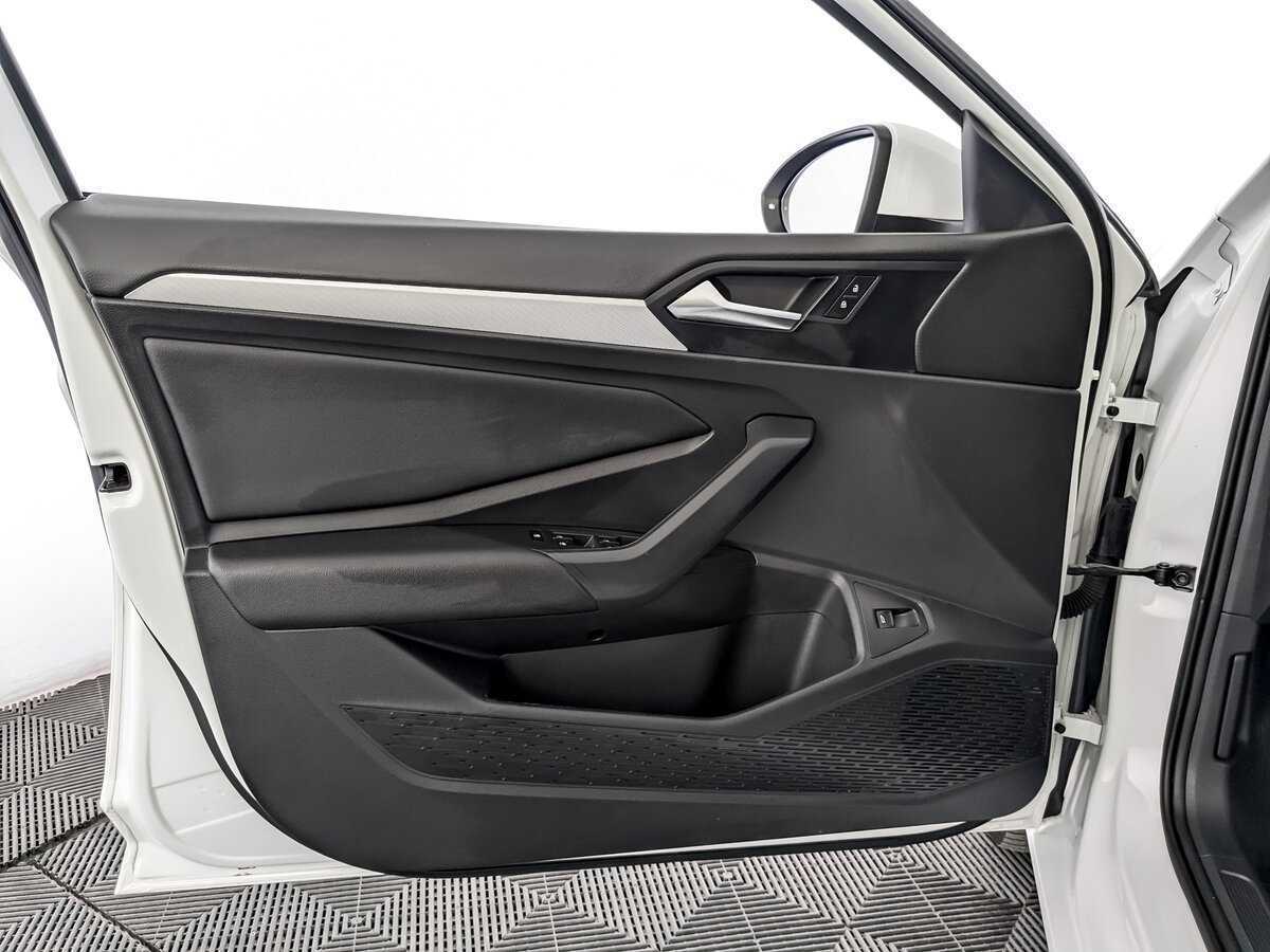 Купить Volkswagen Jetta с пробегом. Фото: #18