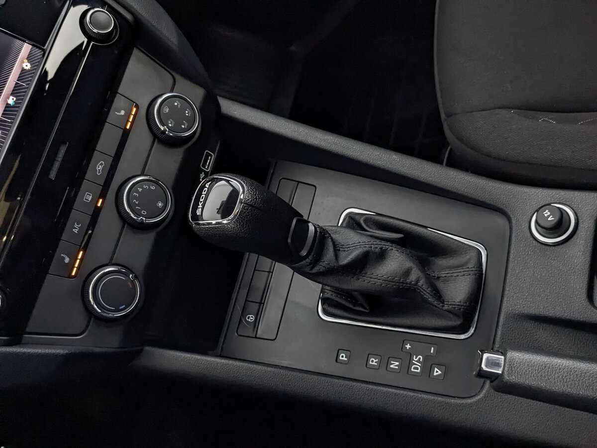 Купить Skoda Octavia с пробегом. Фото: #26