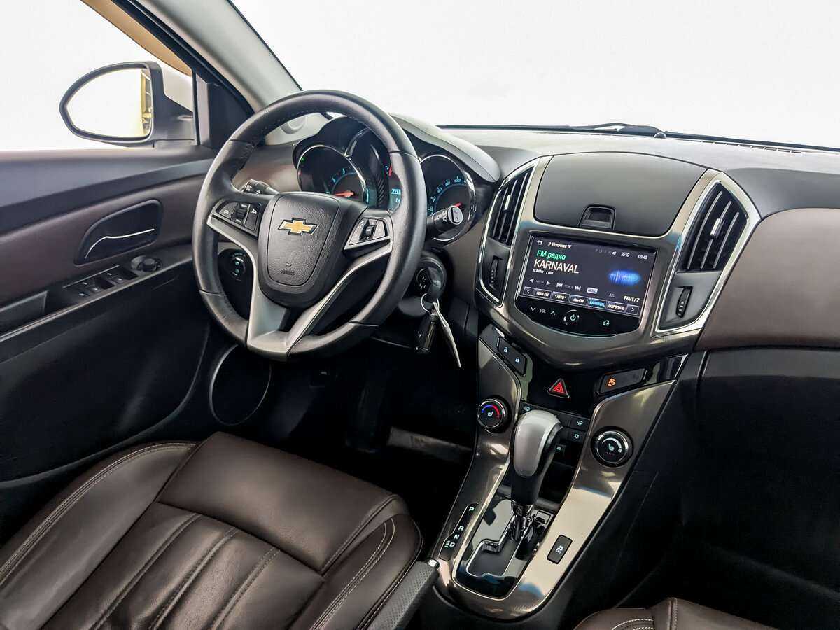 Купить Chevrolet Cruze с пробегом. Фото: #21