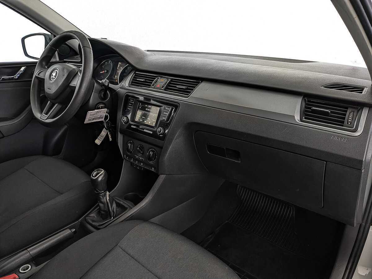 Купить Skoda Rapid с пробегом. Фото: #12