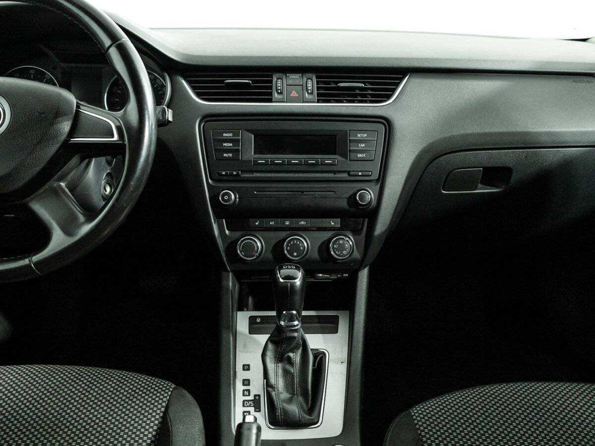 Купить Skoda Octavia с пробегом. Фото: #12