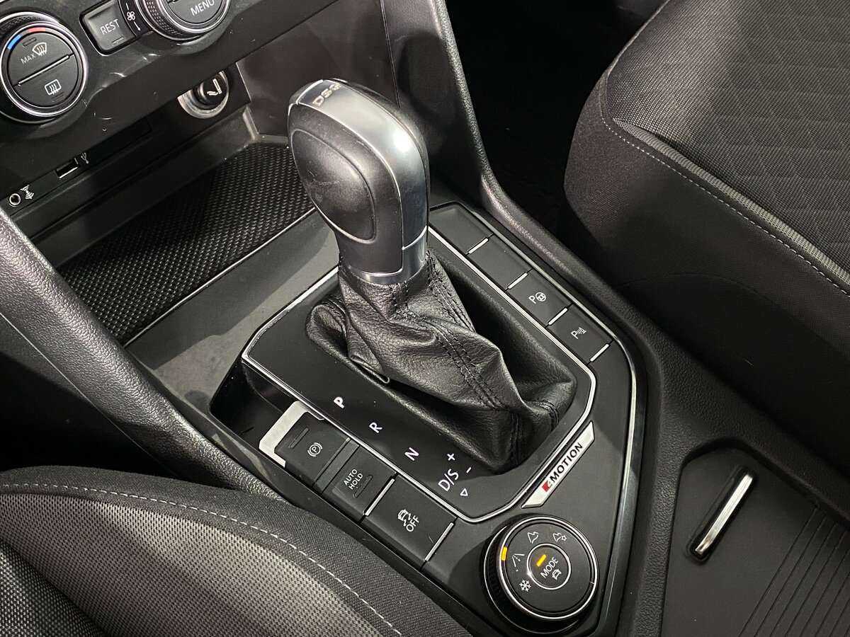 Купить Volkswagen Tiguan с пробегом. Фото: #15