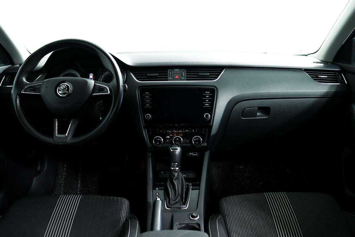 Купить Skoda Octavia с пробегом. Фото: #10