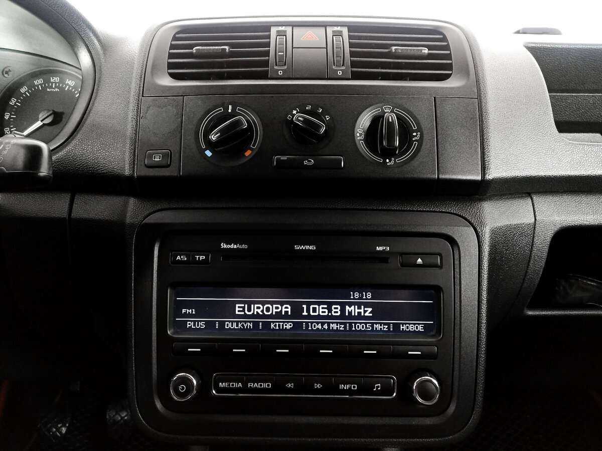 Купить Skoda Fabia с пробегом. Фото: #11