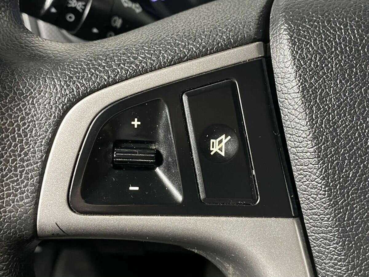 Купить Hyundai Solaris с пробегом. Фото: #12