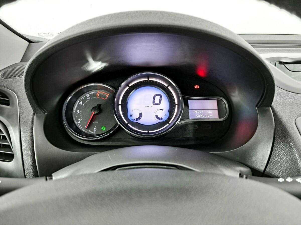 Купить Renault Megane с пробегом. Фото: #10