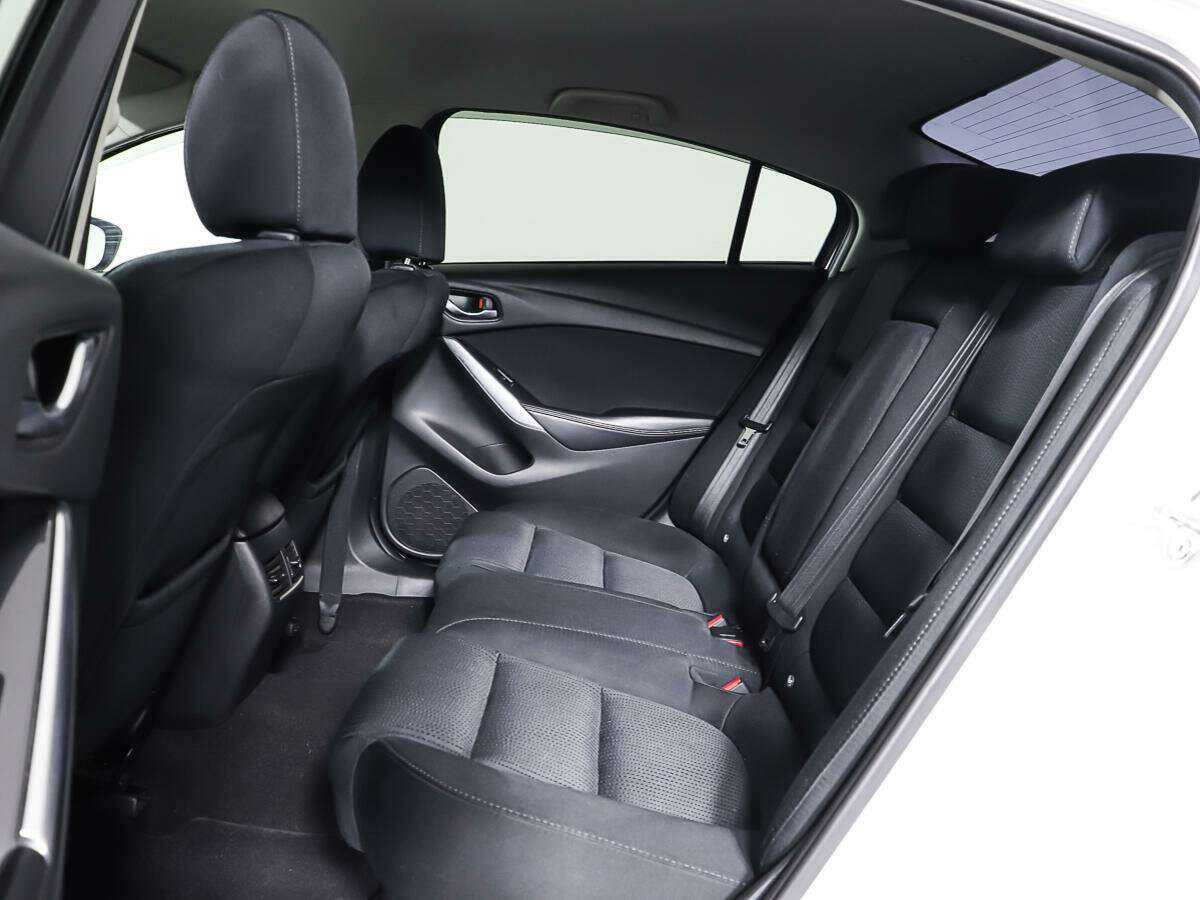 Купить Mazda 6 с пробегом. Фото: #9