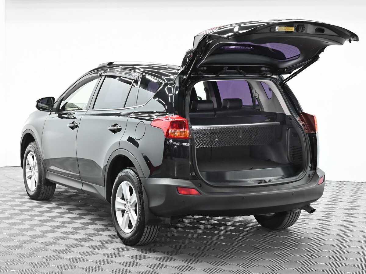 Купить Toyota RAV4 с пробегом. Фото: #4