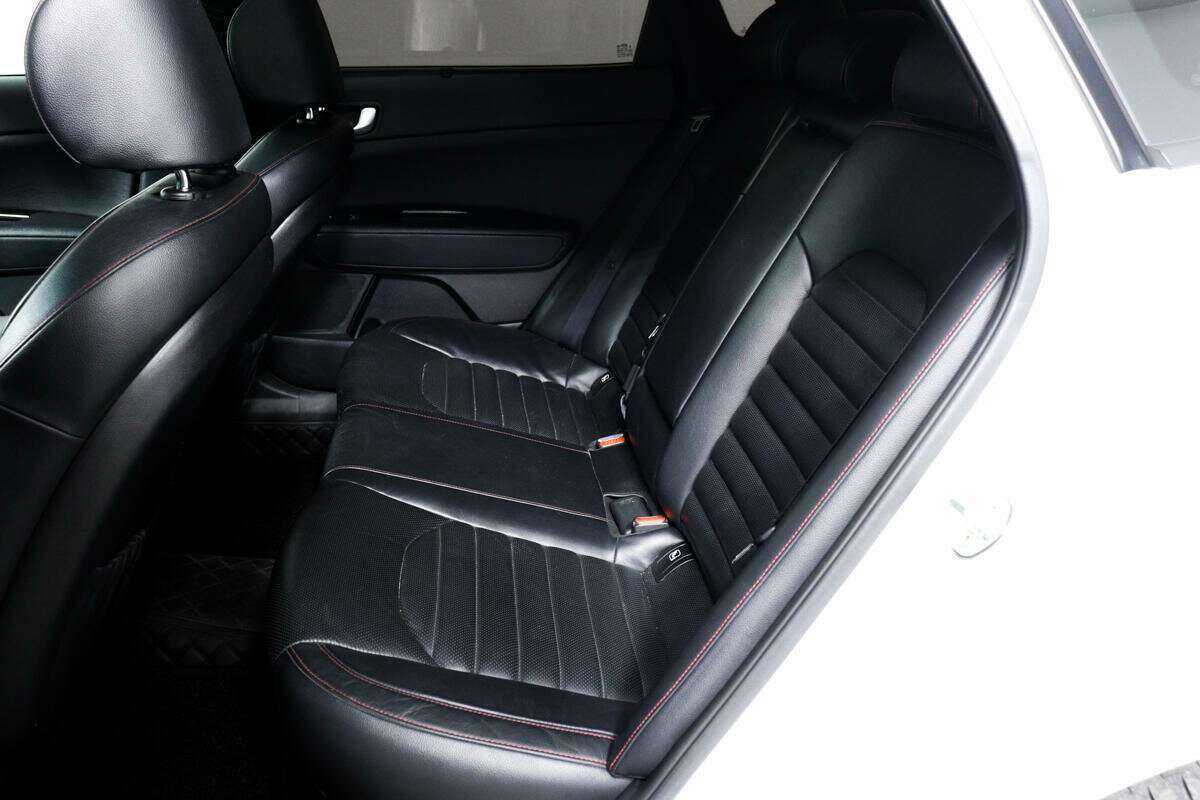 Купить Kia Optima с пробегом. Фото: #11