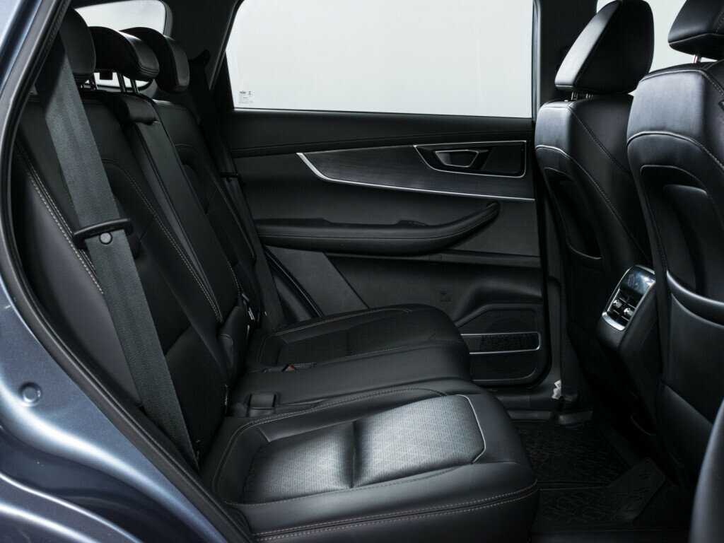 Купить Chery Tiggo 8 с пробегом. Фото: #10