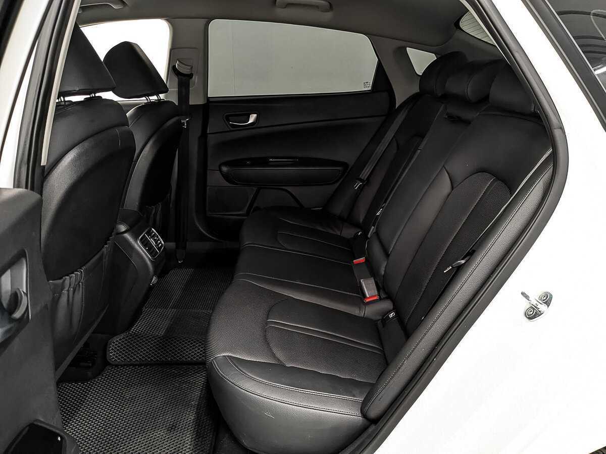Купить Kia Optima с пробегом. Фото: #17