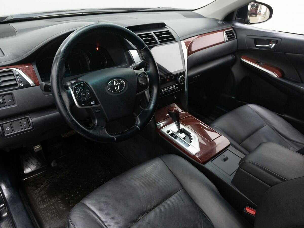 Купить Toyota Camry с пробегом. Фото: #6