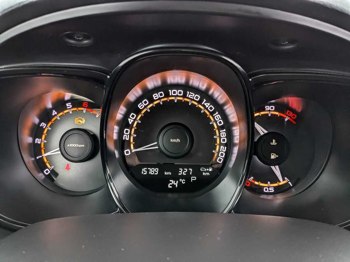 Купить Lada (ВАЗ) Vesta с пробегом. Фото: #11