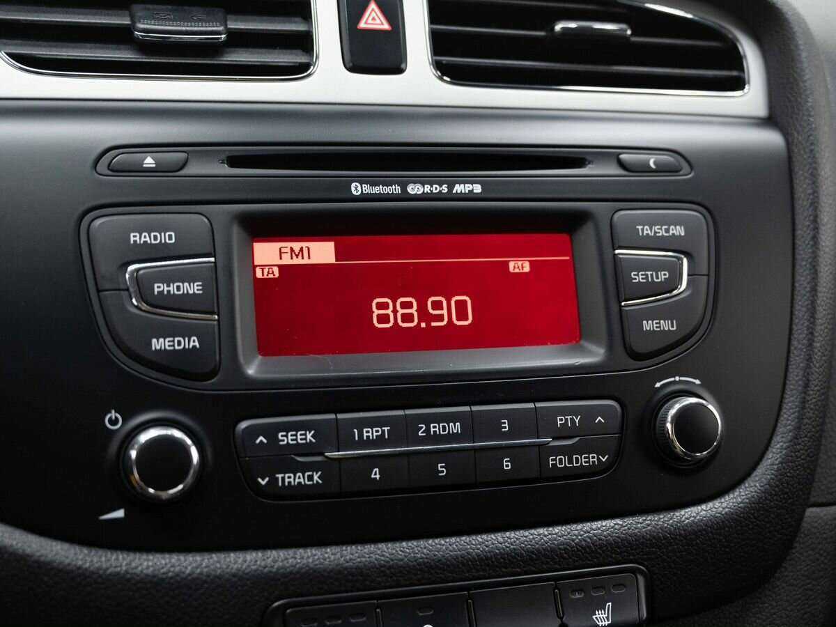 Купить Kia Ceed с пробегом. Фото: #18