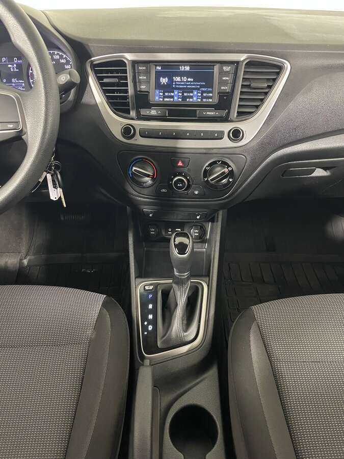 Купить Hyundai Solaris с пробегом. Фото: #14