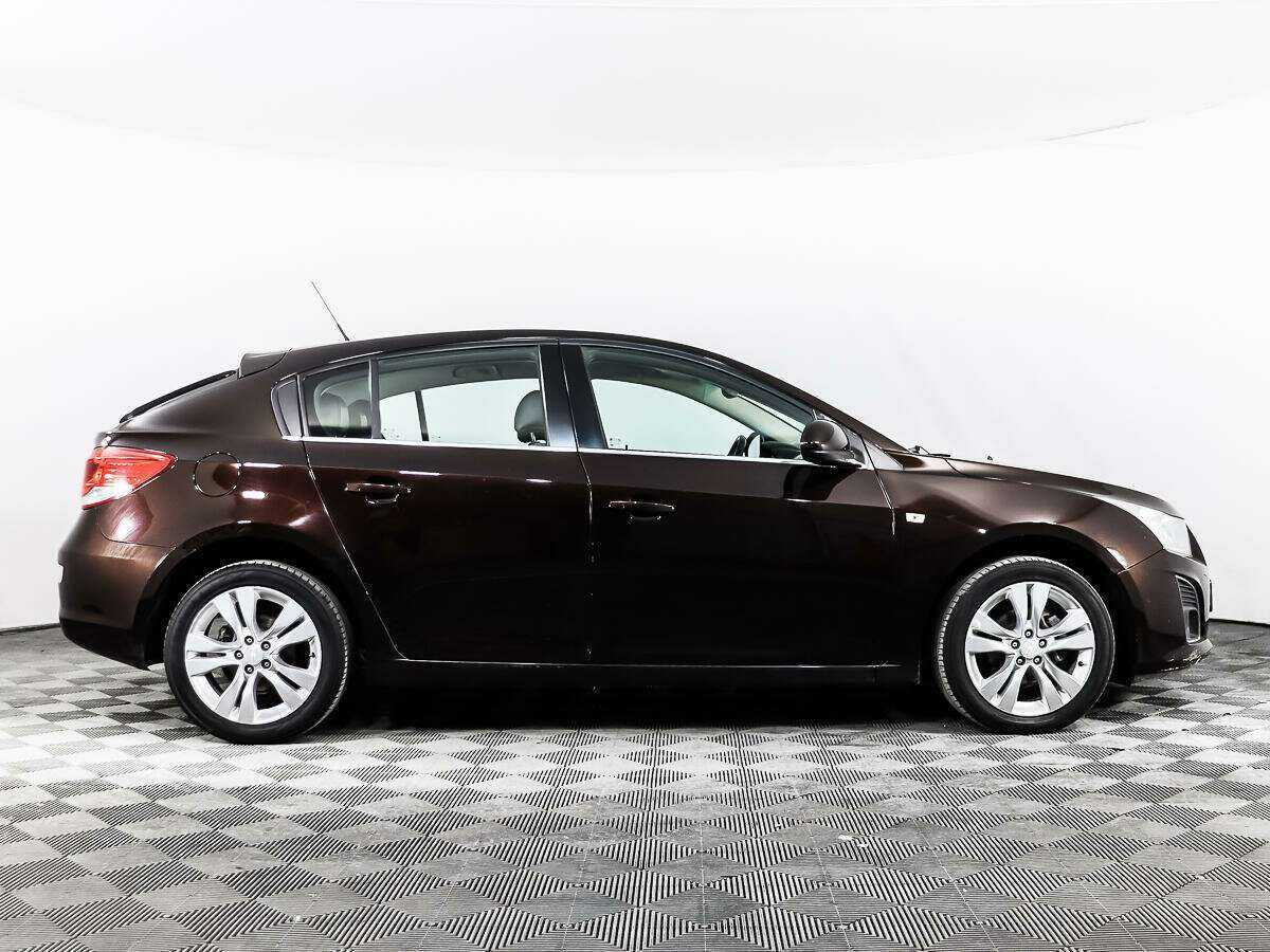 Купить Chevrolet Cruze с пробегом. Фото: #3