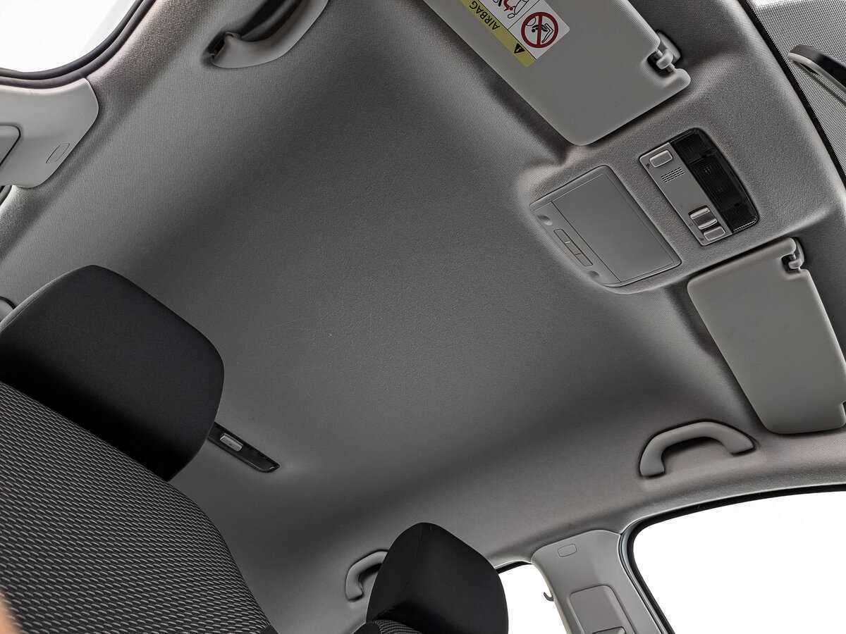 Купить Volkswagen Polo с пробегом. Фото: #18