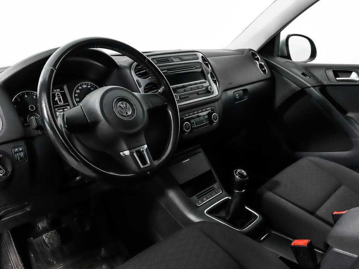 Купить Volkswagen Tiguan с пробегом. Фото: #8