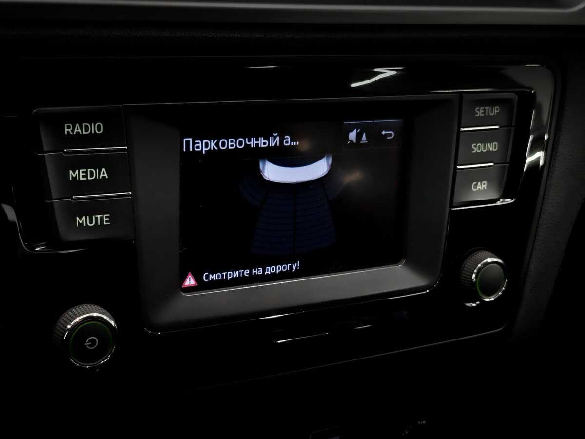 Купить Skoda Rapid с пробегом. Фото: #23