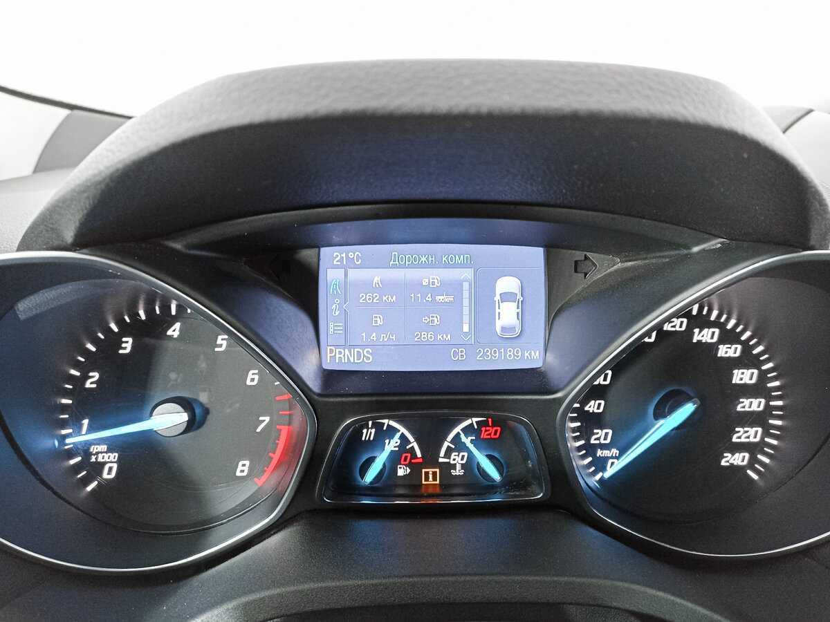 Купить Ford Kuga с пробегом. Фото: #9