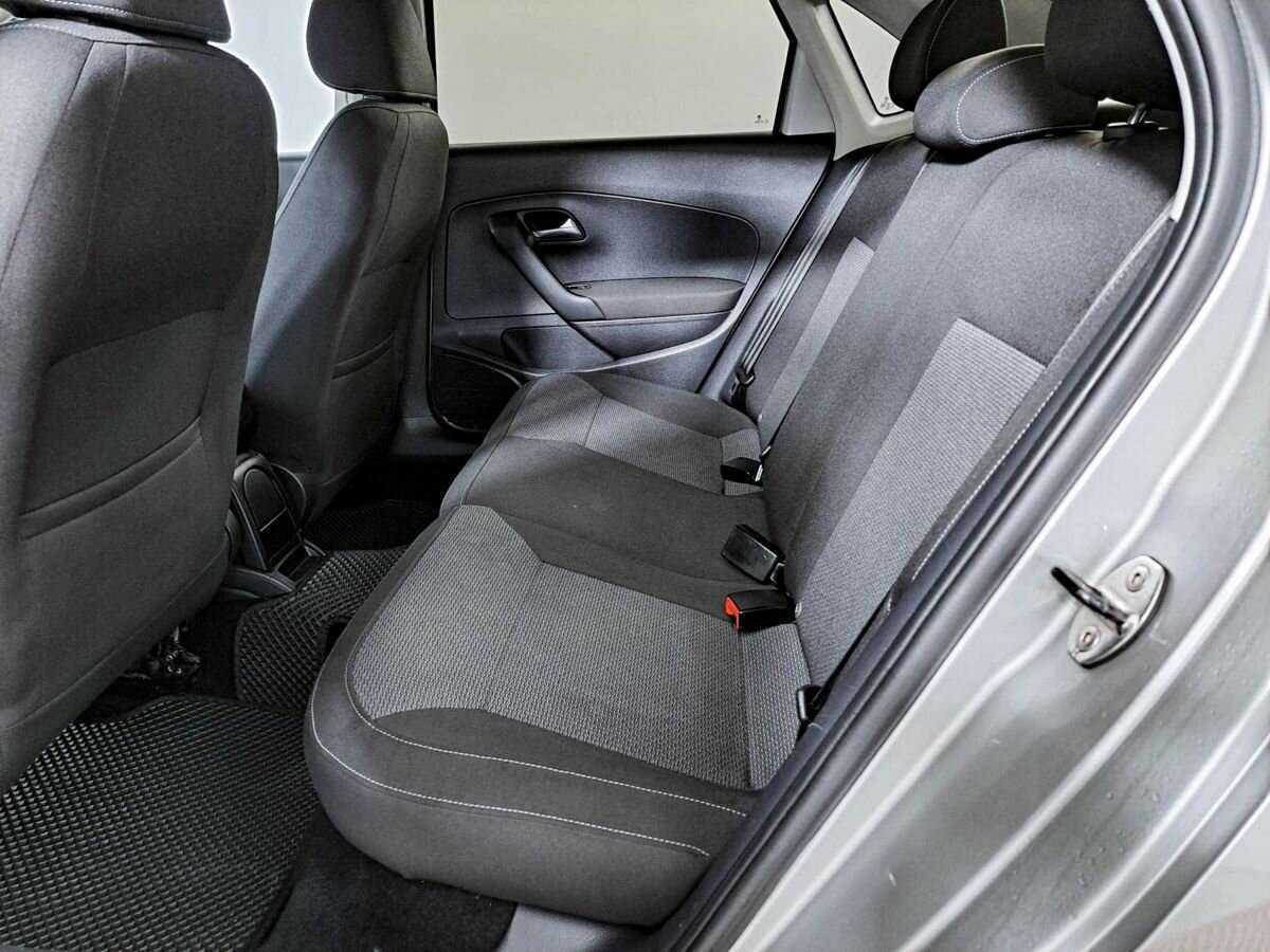 Купить Volkswagen Polo с пробегом. Фото: #9