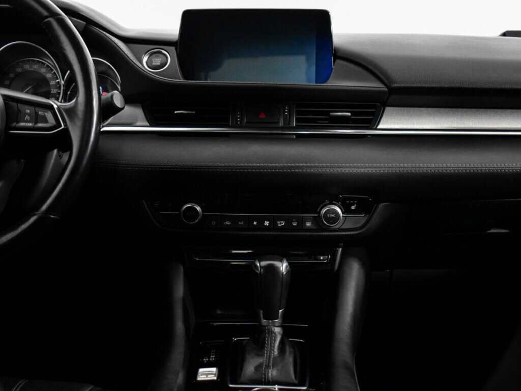 Купить Mazda 6 с пробегом. Фото: #13