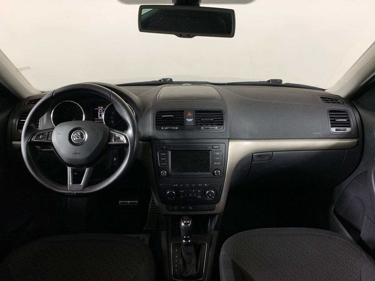 Купить Skoda Yeti с пробегом. Фото: #11