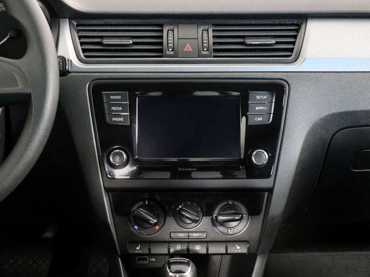 Купить Skoda Rapid с пробегом. Фото: #11