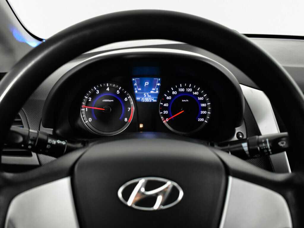 Купить Hyundai Solaris с пробегом. Фото: #10