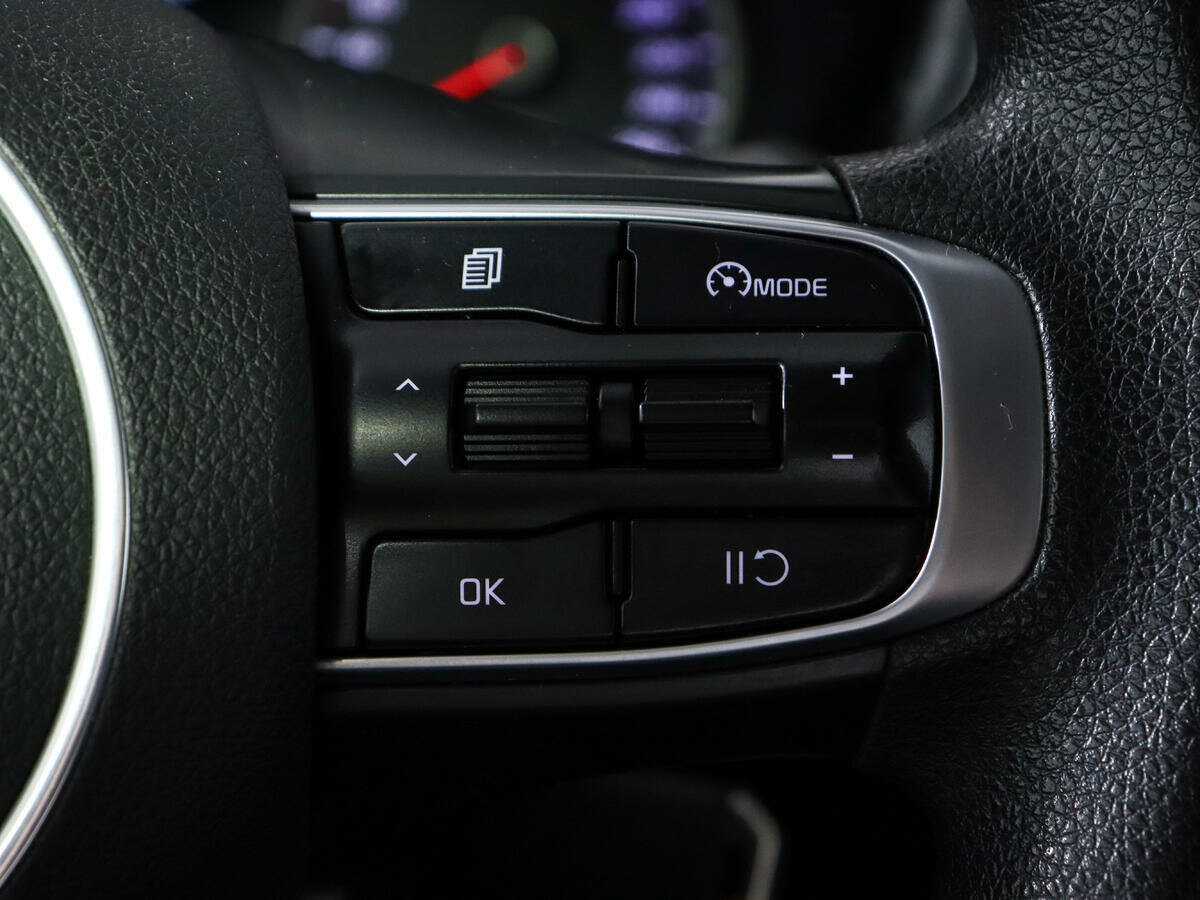 Купить Kia K5 с пробегом. Фото: #13