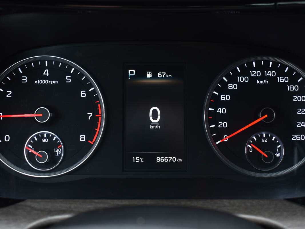 Купить Kia K5 с пробегом. Фото: #10