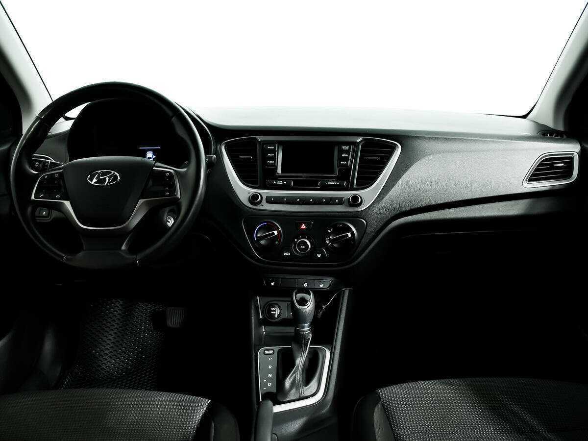 Купить Hyundai Solaris с пробегом. Фото: #10
