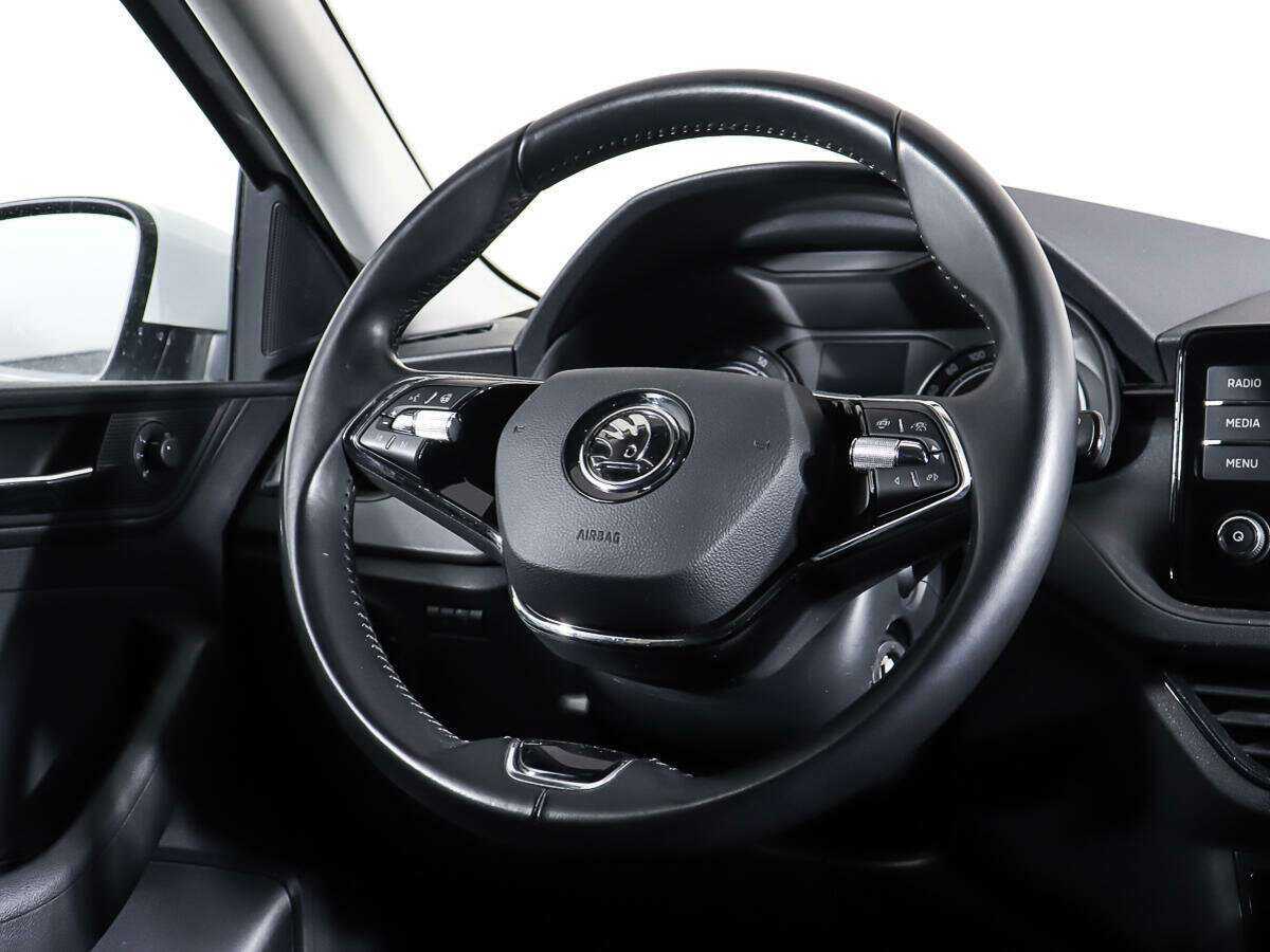 Купить Skoda Rapid с пробегом. Фото: #14