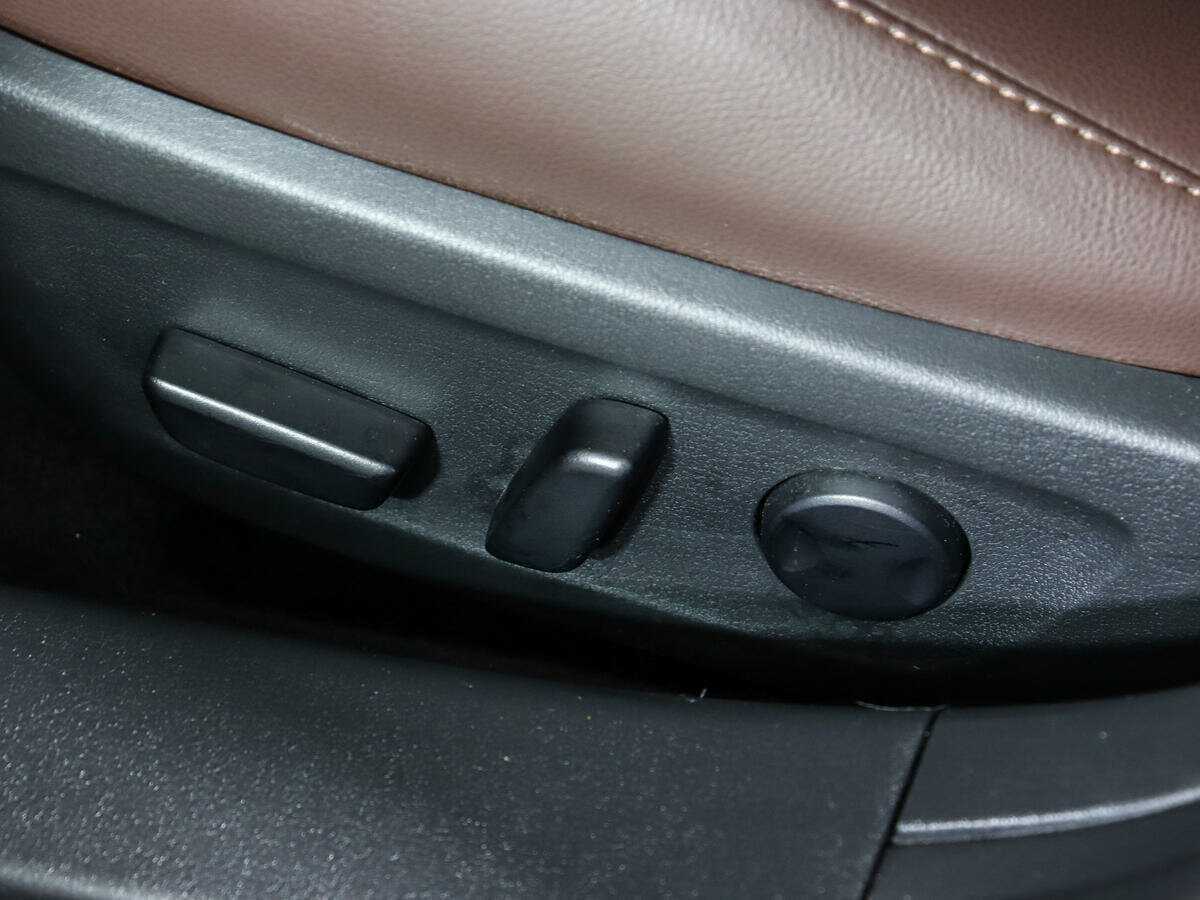 Купить Mazda 3 с пробегом. Фото: #17