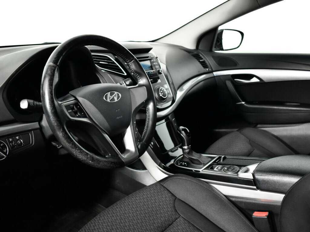 Купить Hyundai i40 с пробегом. Фото: #12