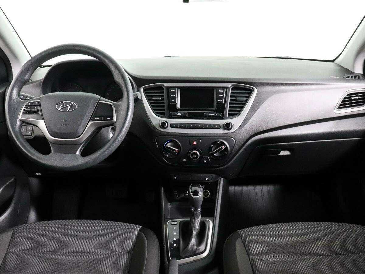 Купить Hyundai Solaris с пробегом. Фото: #10