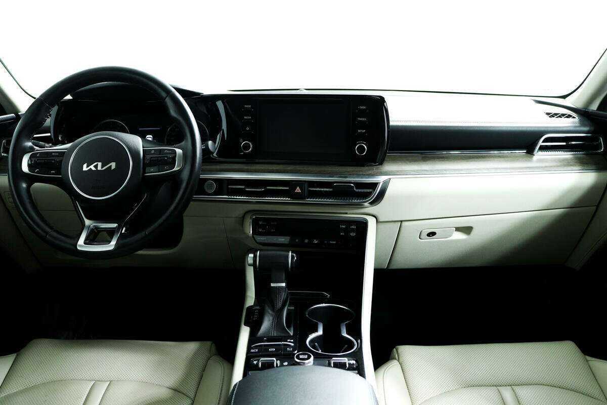 Купить Kia K5 с пробегом. Фото: #10