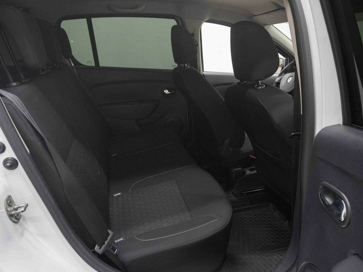Купить Renault Sandero с пробегом. Фото: #9