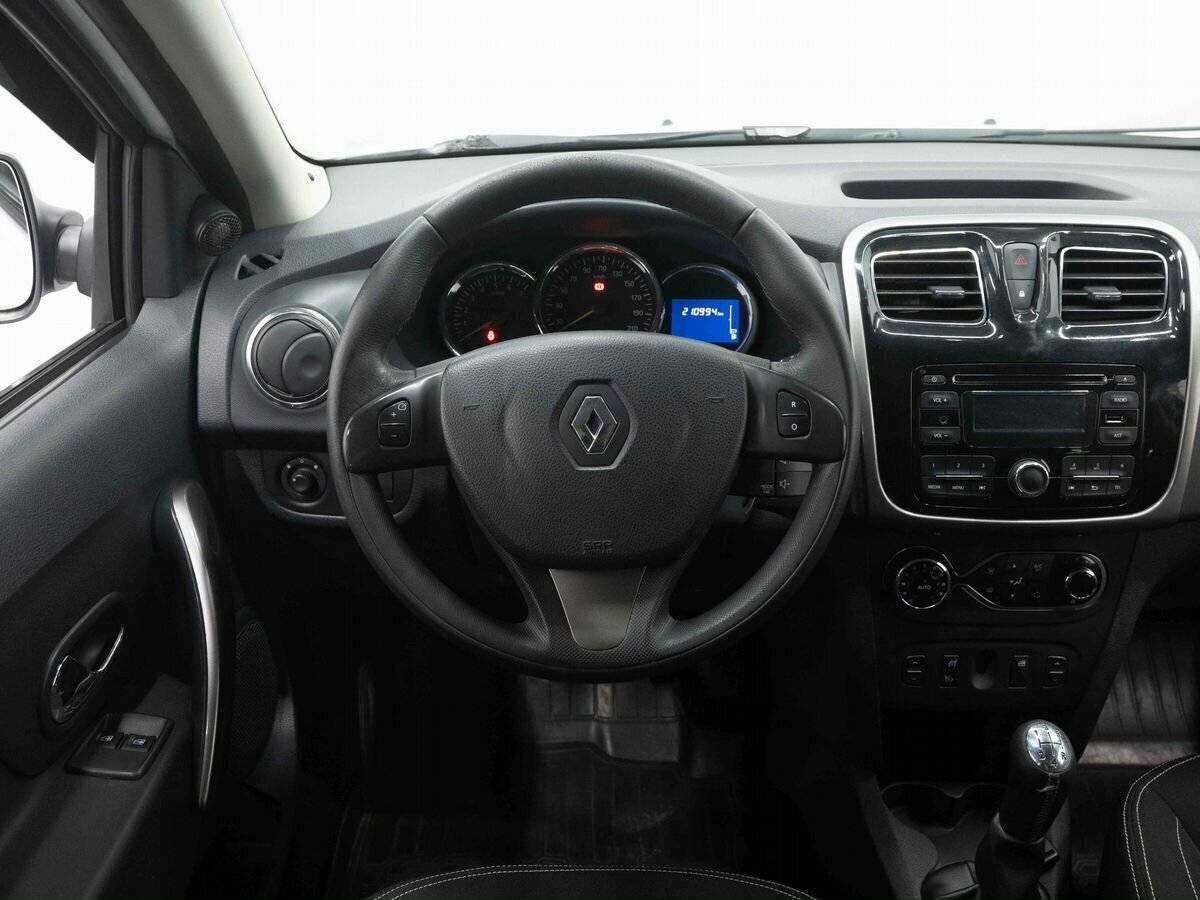 Купить Renault Sandero с пробегом. Фото: #13