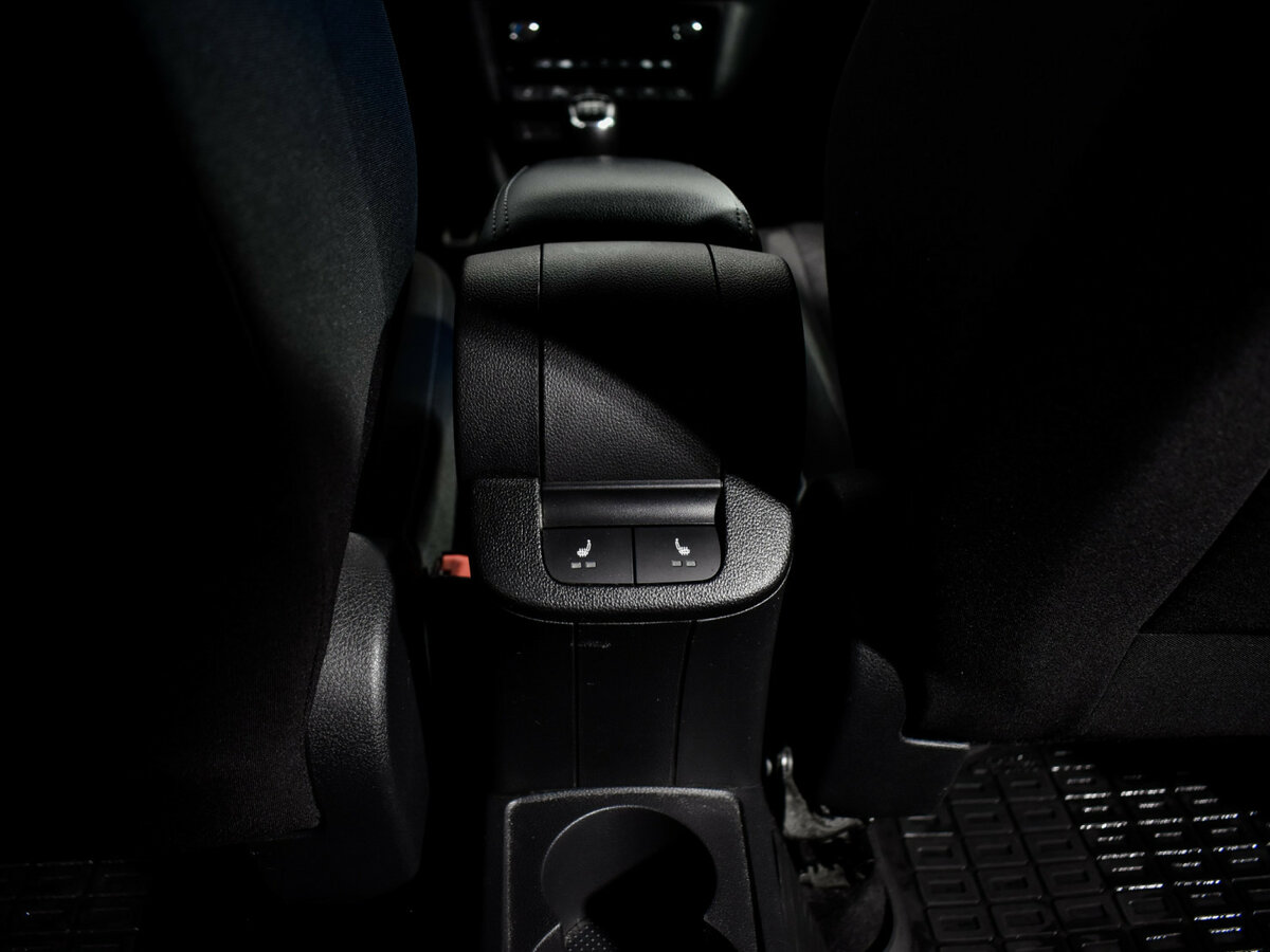 Купить Volkswagen Polo с пробегом. Фото: #15