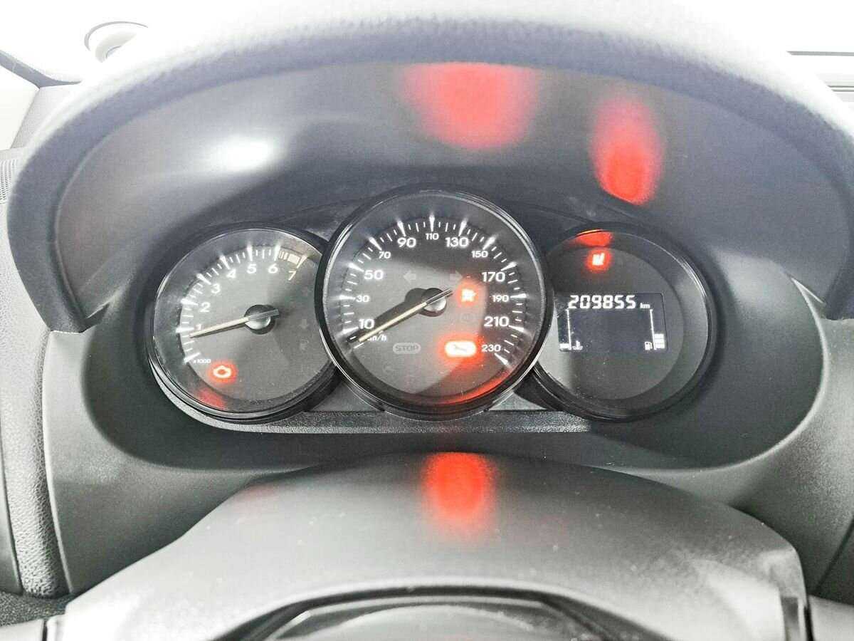 Купить Renault Fluence с пробегом. Фото: #10