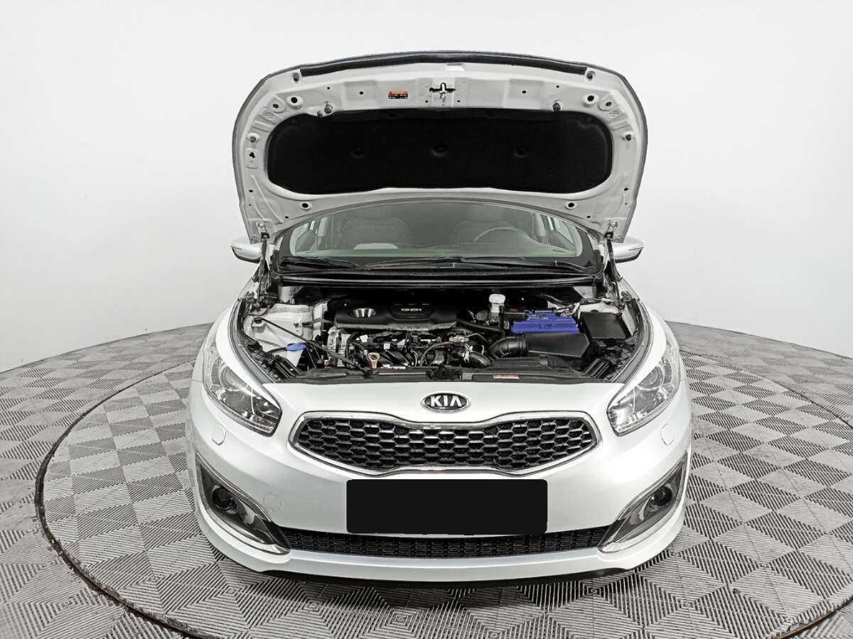 Купить Kia Ceed с пробегом. Фото: #8