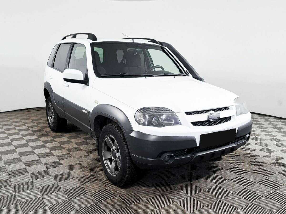 Купить Chevrolet Niva с пробегом. Фото: #2